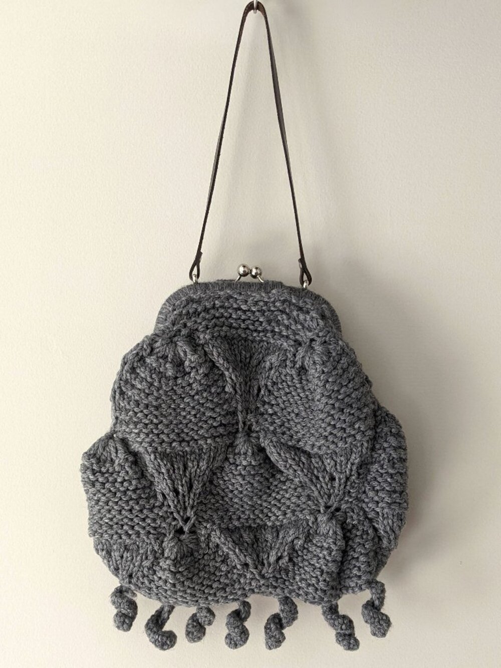 Cable knit large kisslock bag vintage 2000s twee grandma sweater style